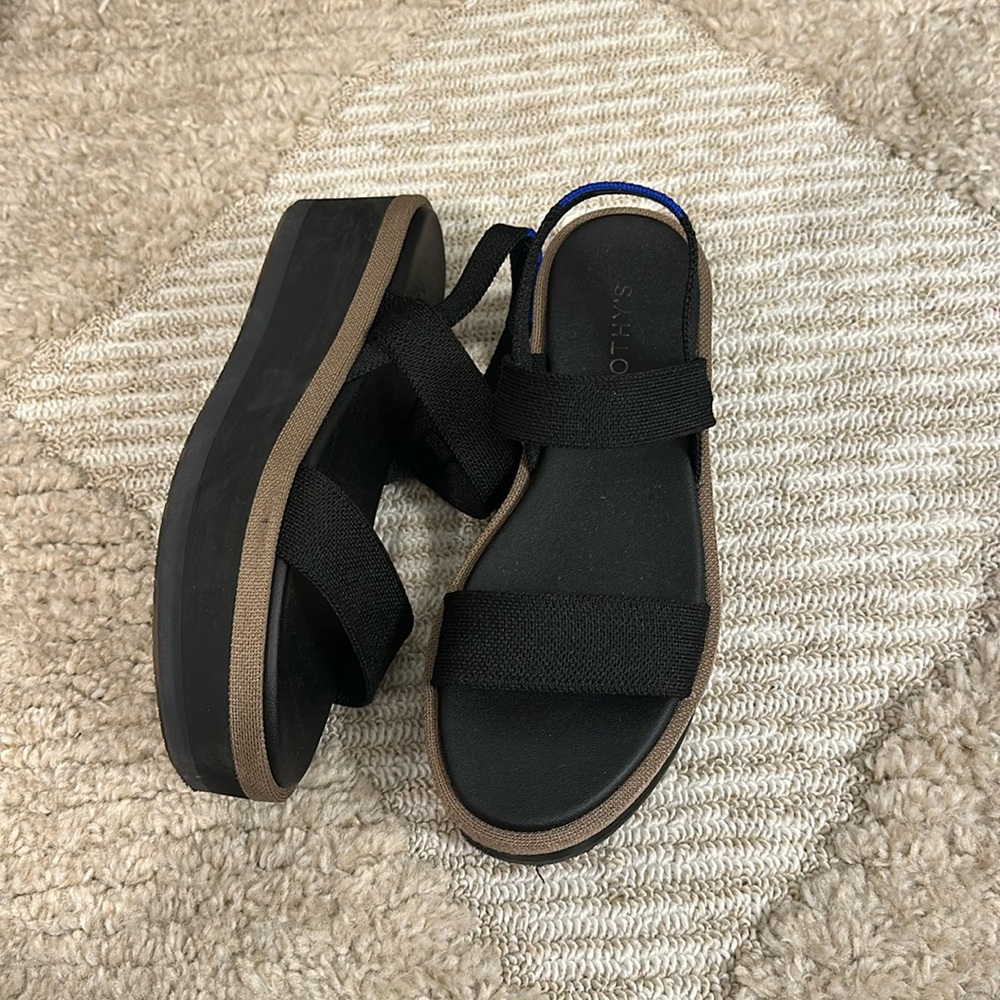 Rothy’s Lightweight Wedge Sandal